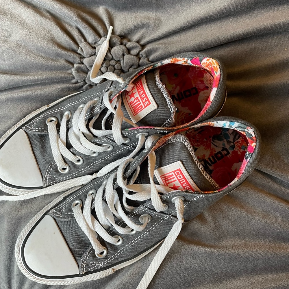 Converse low tops - Picture 2 of 4